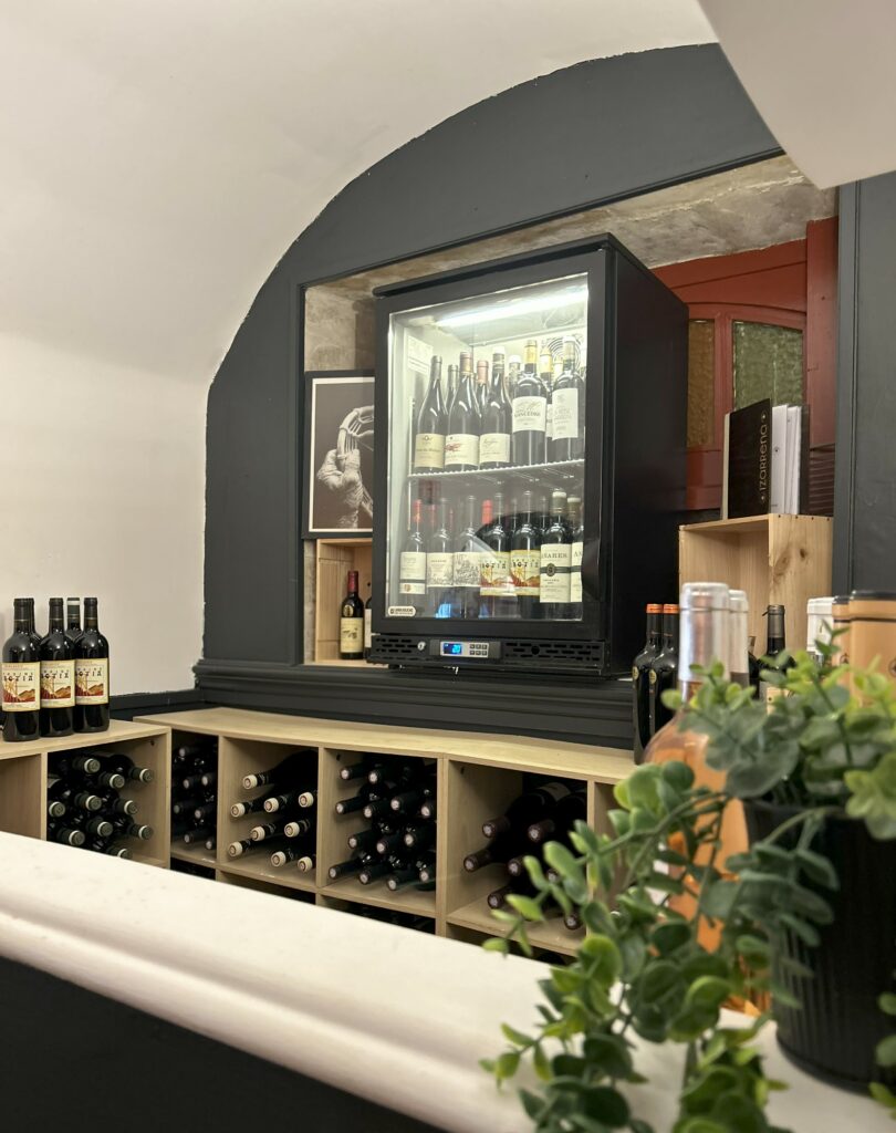 Vin - Tapas - Bar - Izarrena Bayonne